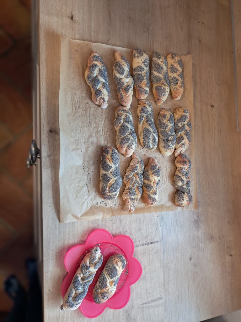 Mohnflesserl, backen, Bäcker, lecker, essen, Mehl, gemeinsam