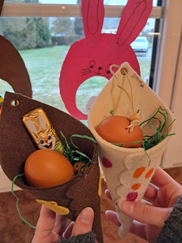 Ostern, Osterhase, Jause, Eier, Schokolade, Eier pecken, verstecken, Garten, jausnen