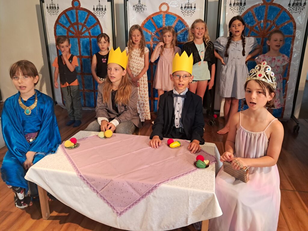 Theater, Schauspiel, musizieren, proben, Applaus, Zuschauer, feiern, Musik,